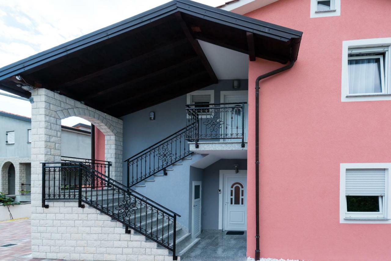 Ferienhaus Bucic Buje Bagian luar foto